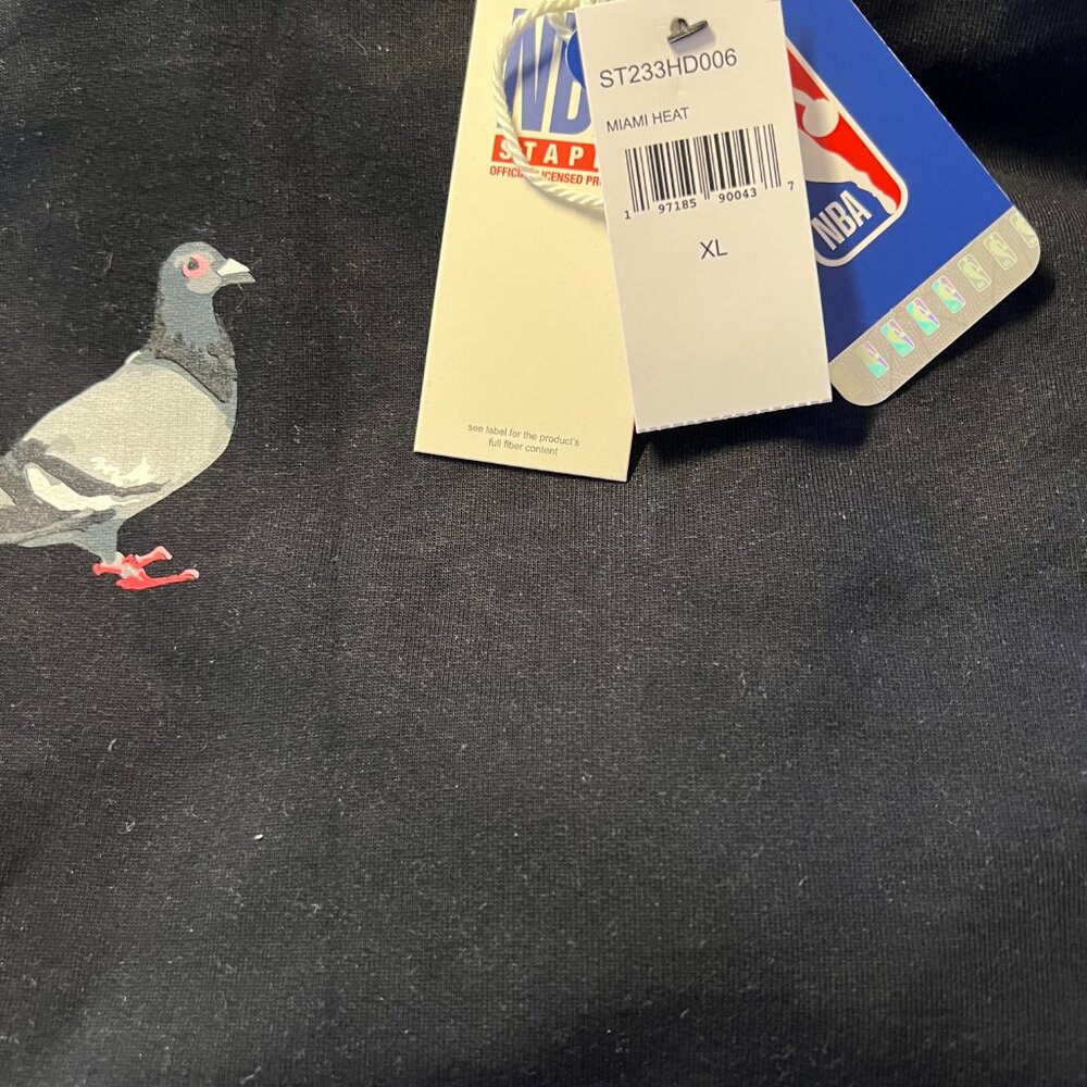 NBA x Staple Black Miami Heat My City Pullover Hoodie NWT Sz XL - Picture 2 of 3